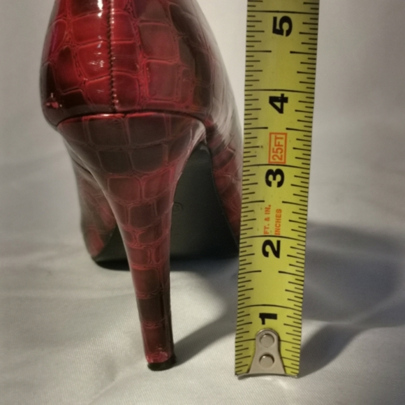 Spring Classic Platform Pumps, Red Size 38 - Picture 2 of 12